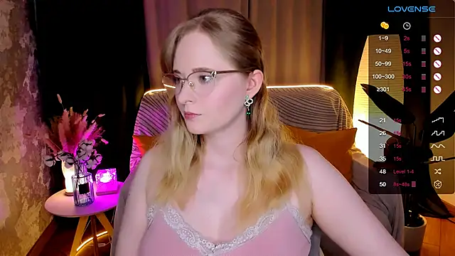 Aemilia  online show from 02-11-26, 08:58