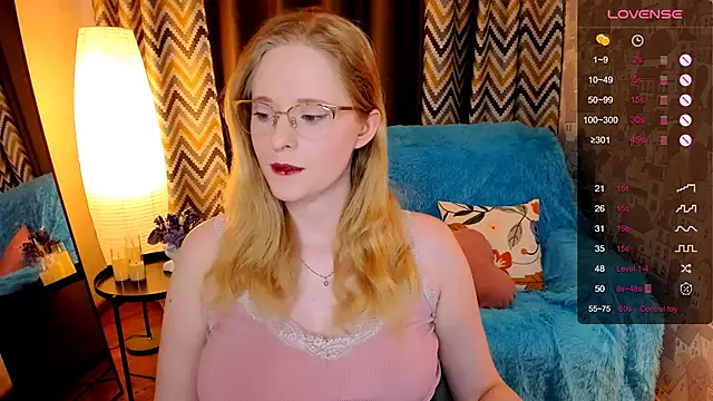 Aemilia  online show from 11-23-25, 06:12