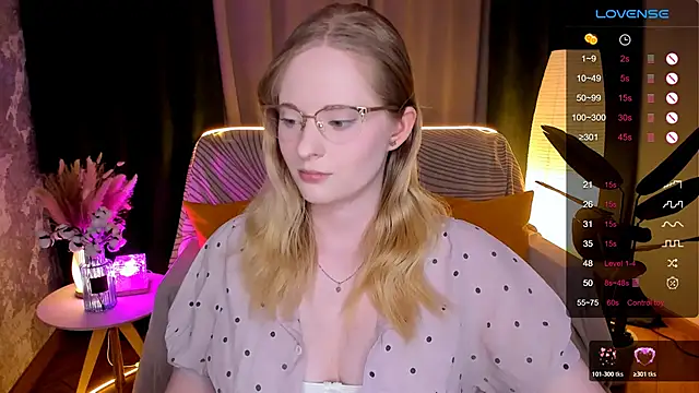 Aemilia  online show from 02-21-26, 08:49