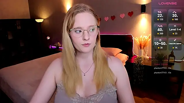 Aemilia  online show from 10-20-25, 08:26