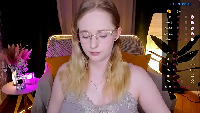 Aemilia  online show from 02-20-26, 08:27