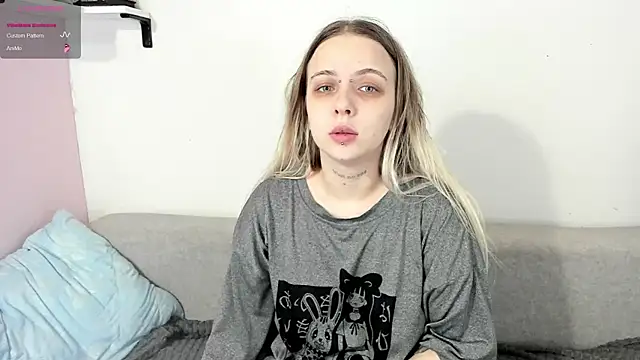 Alice Halle online show from 01-10-26, 02:23