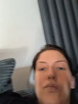 Linalicious online show from 06-30-26, 06:02