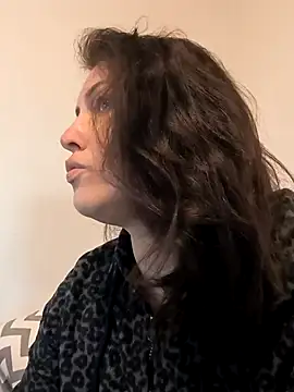 Linalicious online show from 04-01-26, 06:59