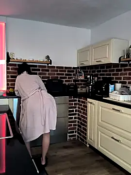 Linalicious online show from 03-12-25, 07:46