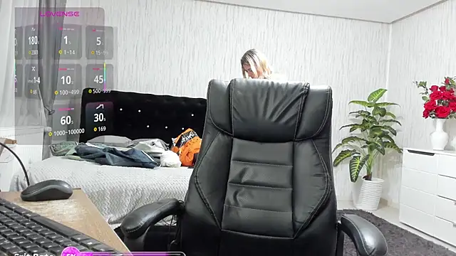 KattyeFox online show from 10-01-25, 09:29