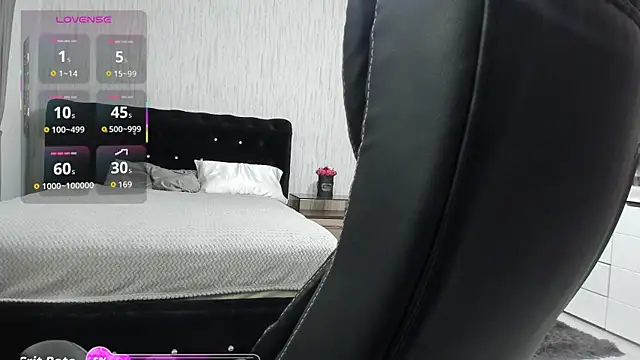 KattyeFox online show from 09-23-25, 09:11