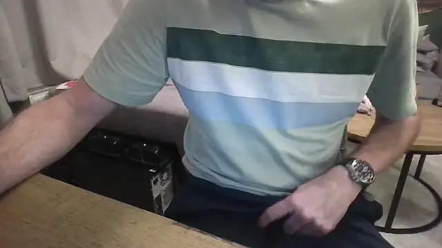 Michealtje85 online show from 12-18-25, 08:45