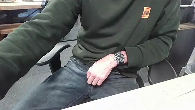 Michealtje85 online show from 01-12-26, 01:18