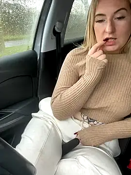 Rebeccaxxx online show from 11-18-25, 12:19