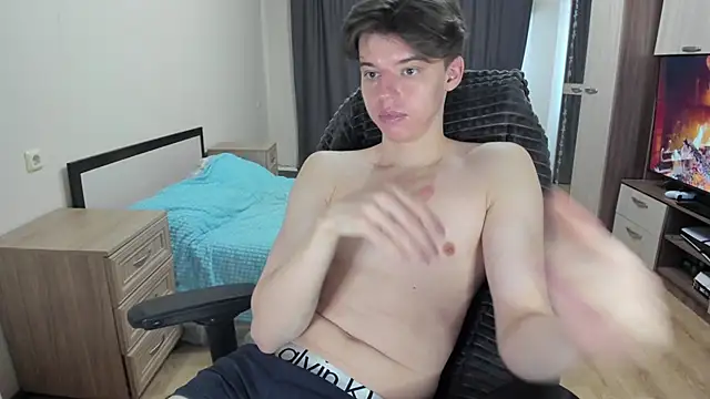 Liam sexy1 online show from 02-21-26, 08:16