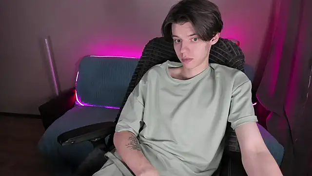 Liam sexy1 online show from 02-22-25, 08:18