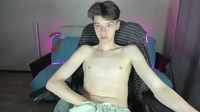 Liam sexy1 online show from 09-28-25, 07:32