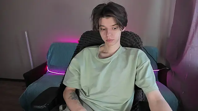 Liam sexy1 online show from 02-24-25, 08:06