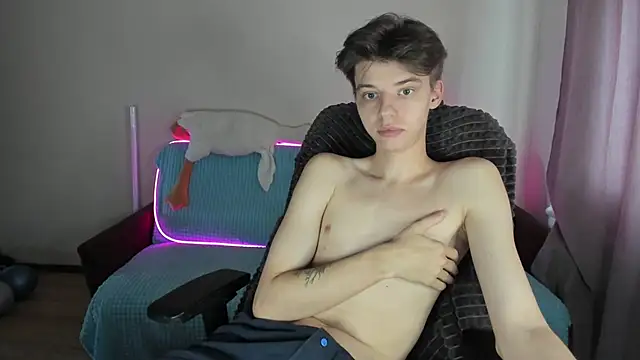 Liam sexy1 online show from 10-12-25, 08:26