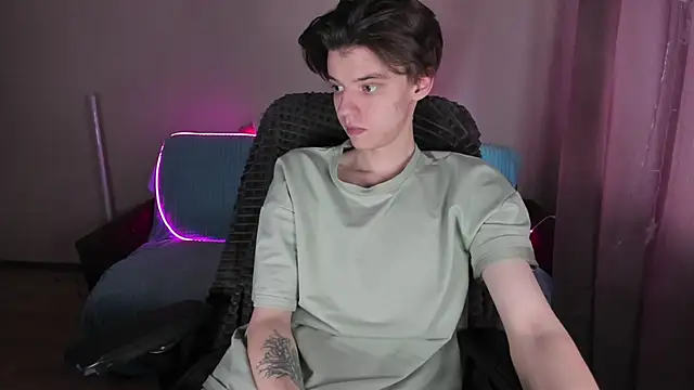 Liam sexy1 online show from 03-20-25, 03:36