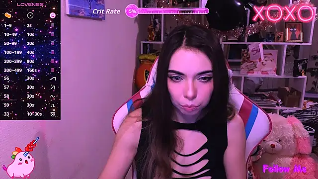 Snapshot of Sia_Shine chatting on 10-18-25, 01:57 Sia Shine online show from 10-18-25, 01:57