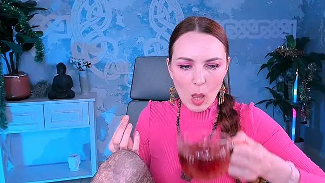 Snapshot of VandaRossi chatting on 03-14-25, 03:25 VandaRossi online show from 03-14-25, 03:25