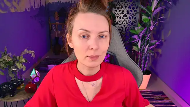 VandaRossi online show from 11-14-25, 09:57