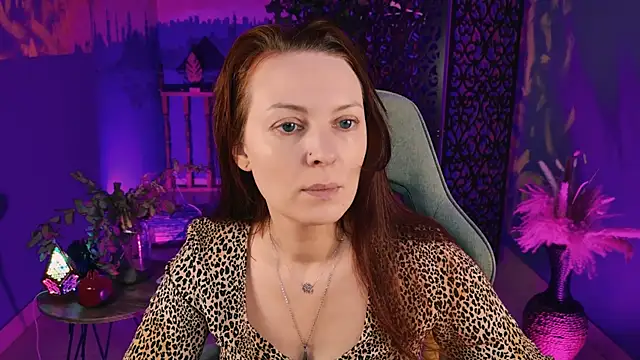 Snapshot of VandaRossi chatting on 10-12-25, 05:31 VandaRossi online show from 10-12-25, 05:31
