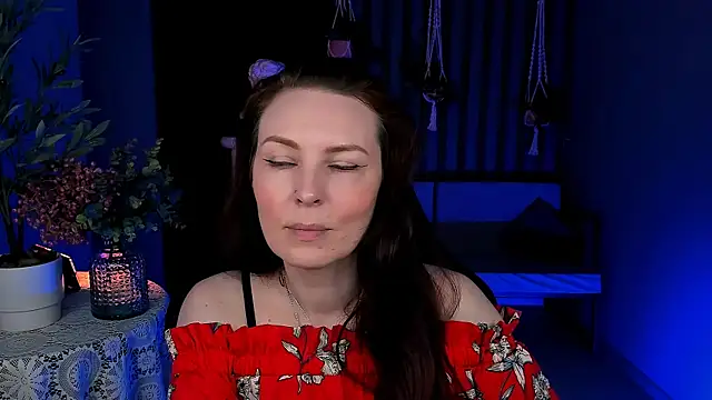 Snapshot of VandaRossi chatting on 09-23-25, 06:53 VandaRossi online show from 09-23-25, 06:53