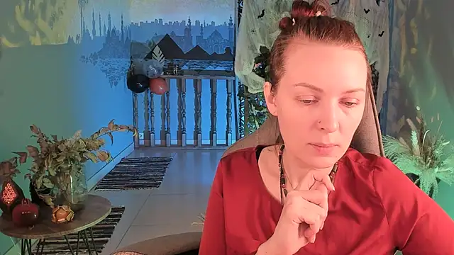 Snapshot of VandaRossi chatting on 10-21-25, 05:40 VandaRossi online show from 10-21-25, 05:40
