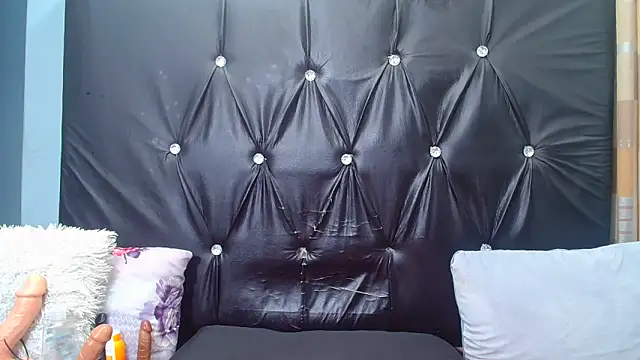 spicydiver38 online show from 06-07-26, 08:36