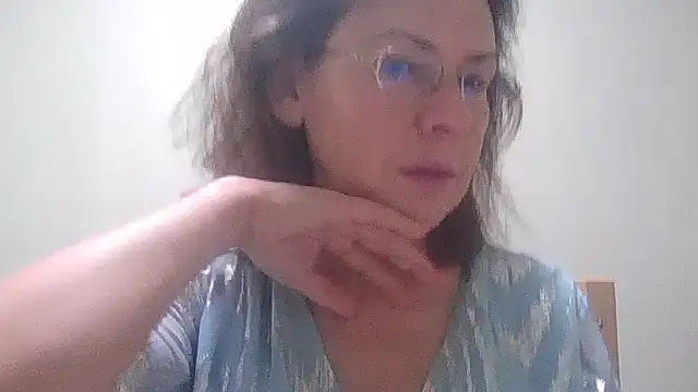 HollyJewel online show from 11-16-25, 07:07