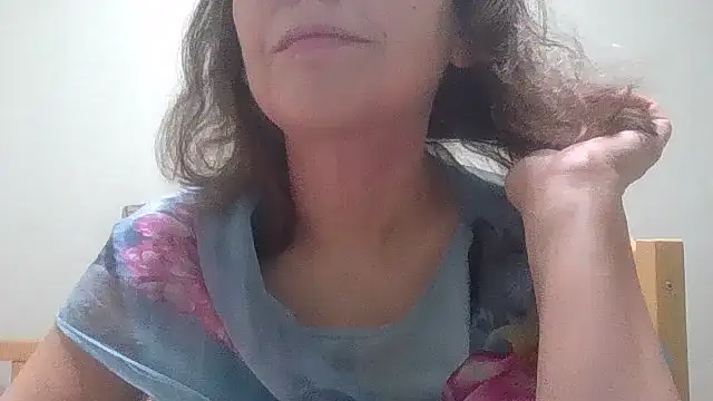 HollyJewel online show from 12-04-25, 05:01