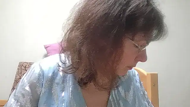 HollyJewel online show from 04-02-26, 04:24