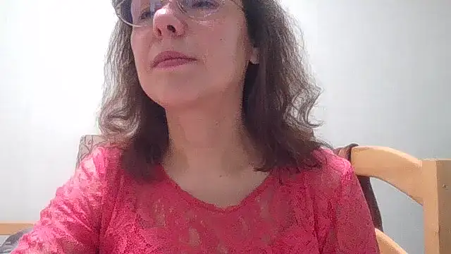 HollyJewel online show from 04-17-26, 04:10