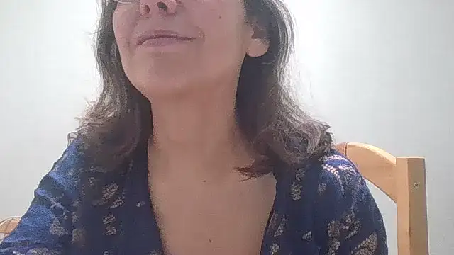 HollyJewel online show from 03-22-26, 05:47