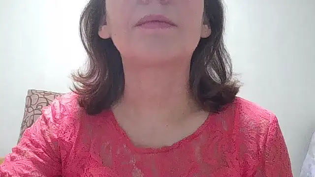 HollyJewel online show from 12-19-25, 01:57