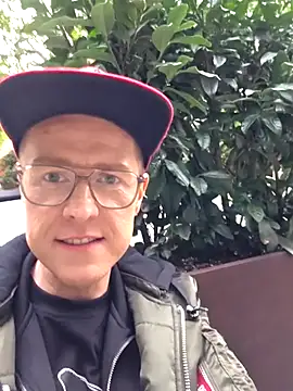 Fuc71 online show from 09-22-25, 04:35