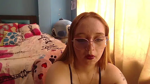 Liaroberts1 online show from 02-14-25, 03:15
