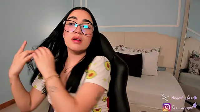 angeel fox online show from 12-15-25, 02:39