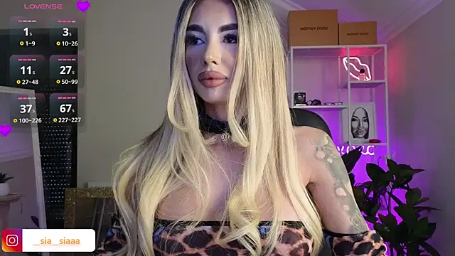 ArianaArianna online show from 04-27-26, 05:00