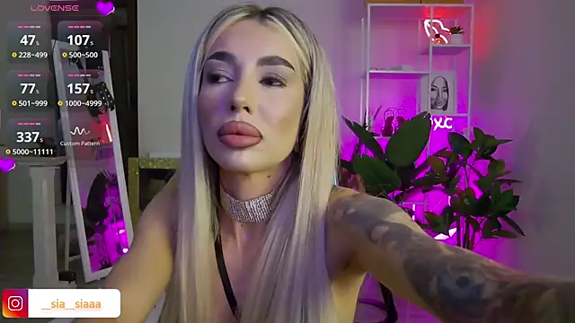 ArianaArianna online show from 05-19-26, 06:26