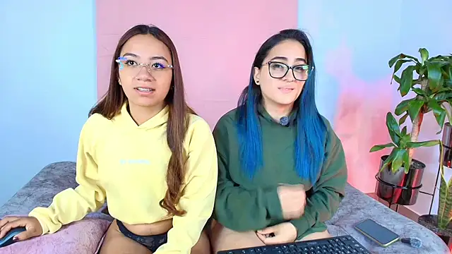 Jules n Gia online show from 09-30-25, 10:21