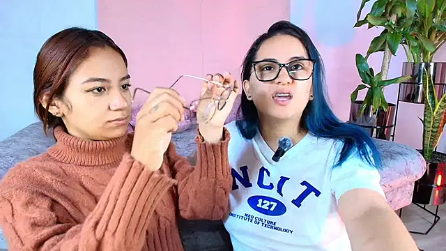 Jules n Gia online show from 09-25-25, 10:32