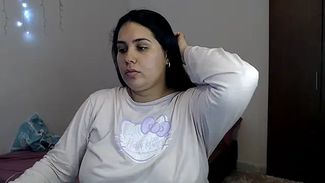Snapshot of zaritagape21 chatting on 10-11-25, 10:55 zaritagape21 online show from 10-11-25, 10:55