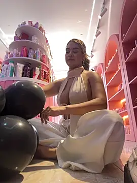 JoannaStanford online show from 11-29-25, 06:30