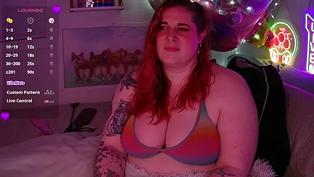 Snapshot of opalreigning chatting on 03-08-26, 10:07 opalreigning online show from 03-08-26, 10:07