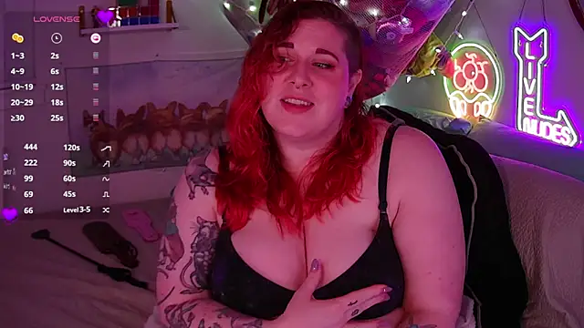 opalreigning online show from 11-26-25, 09:31