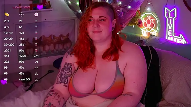 Snapshot of opalreigning chatting on 04-17-26, 08:17 opalreigning online show from 04-17-26, 08:17