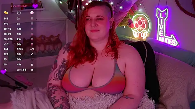 Snapshot of opalreigning chatting on 04-11-26, 05:26 opalreigning online show from 04-11-26, 05:26