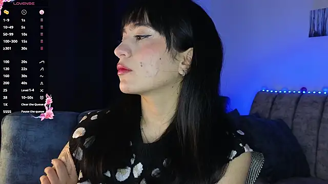 Snapshot of ZaraDames_ chatting on 09-17-25, 03:08 ZaraDames online show from 09-17-25, 03:08