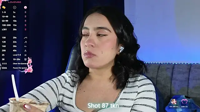 Snapshot of ZaraDames_ chatting on 07-15-26, 04:08 ZaraDames online show from 07-15-26, 04:08