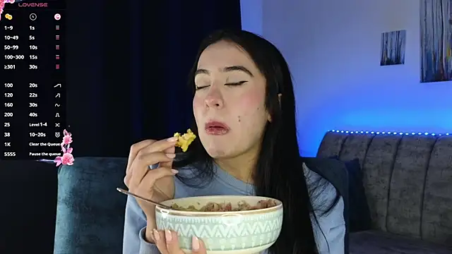 Snapshot of ZaraDames_ chatting on 11-30-25, 03:29 ZaraDames online show from 11-30-25, 03:29