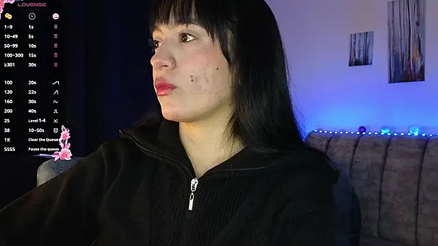 Snapshot of ZaraDames_ chatting on 09-24-25, 05:47 ZaraDames online show from 09-24-25, 05:47